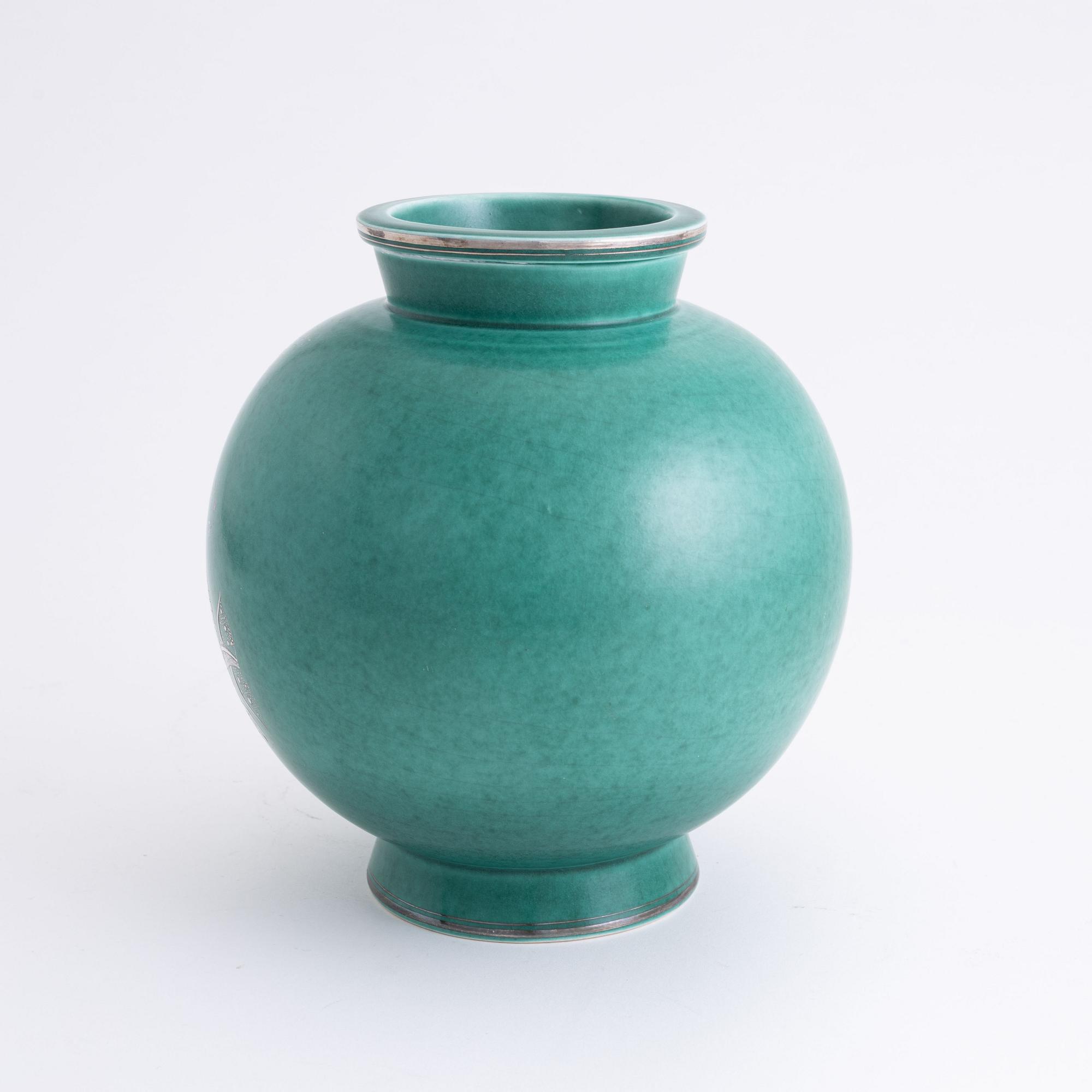 Wilhelm Kåge, an 'Argenta' stoneware vase, Gustavsberg studio, Sweden 1942.