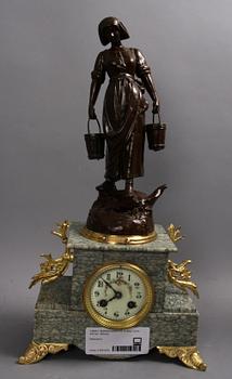 BORDSGARNITYR, 3 delar, Louis XVI-stil, 1900-tal.