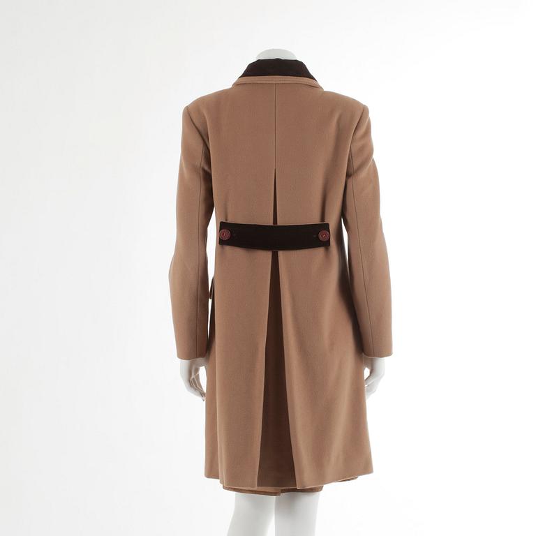 FENDI, a beige wool blend coat. Italian size 40.