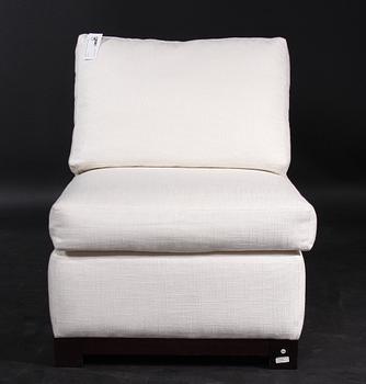 FÅTÖLJ. Modell: Berma.