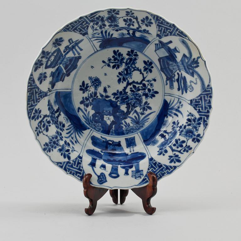 SKÅLFAT, porslin, Kina, Kangxi (1662-1722).