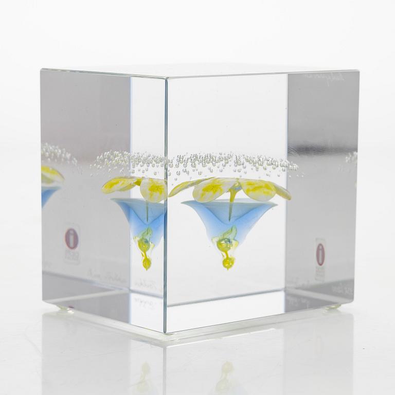 Oiva Toikka, vuosikuutio 2000, signeerattu Oiva Toikka Nuutajärvi 2000, 932/2000.