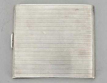CIGARETTETUI, silver, Birmingham 1920-tal. L 9.