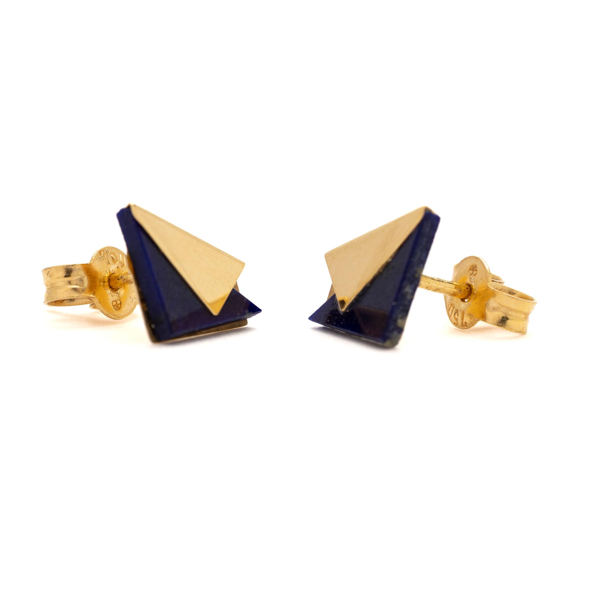 A pair of 18K gold and lapis lazuli earrings.