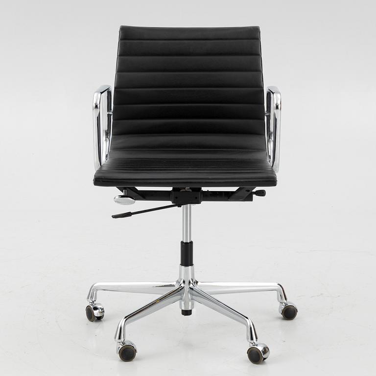 Charles & Ray Eames, an office swivel chair, "EA117", Vitra.