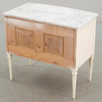 SKÄNK, gustaviansk stil, omkring sekelskiftet 1900.