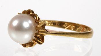 RING, guld 18 k, med pärla.