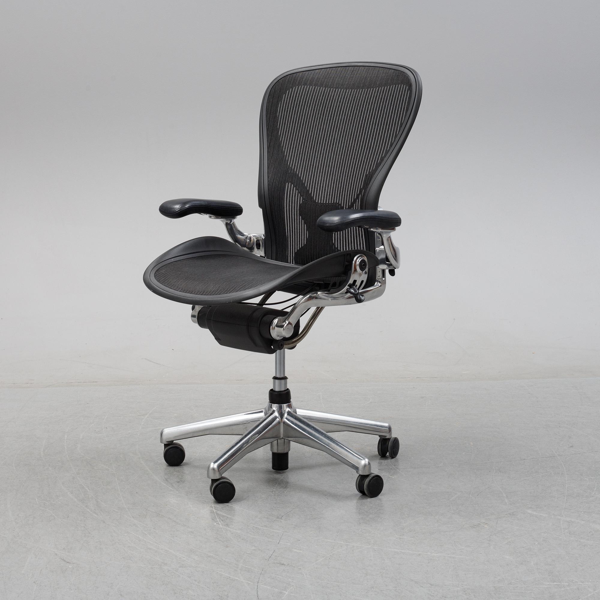 Don Chadwick / Bill Stump, an 'Aeron' desk chair, Herman Miller.