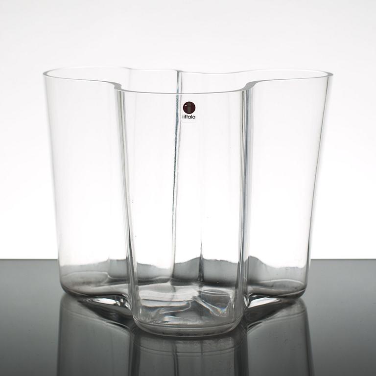 VAS, "Savoy", Alvar Aalto för Iittala.