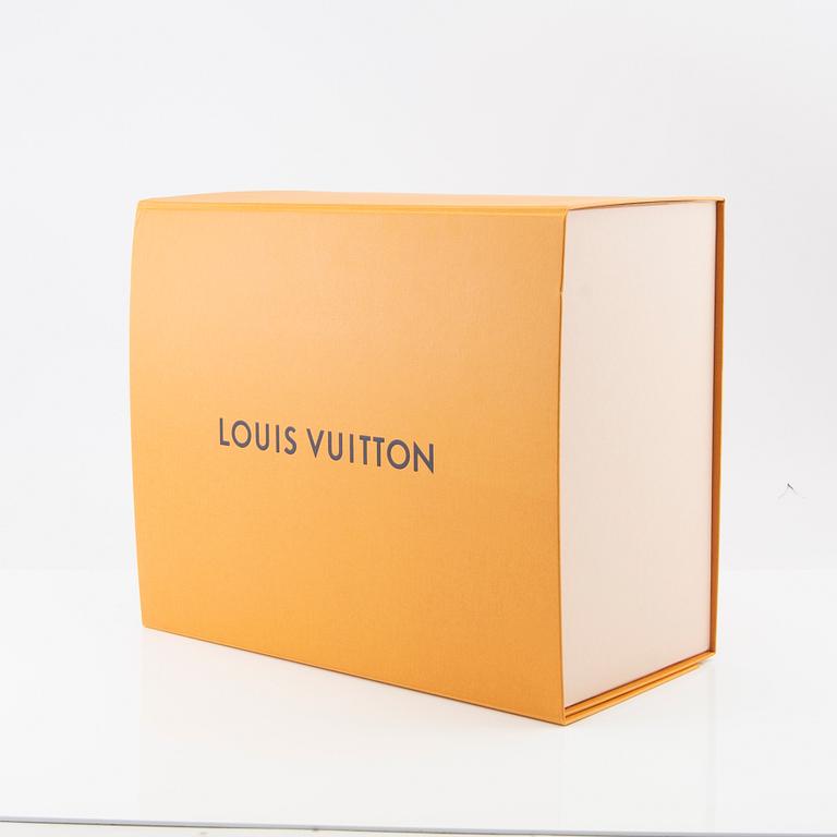 Louis Vuitton, "Néonoé" bag 2018.