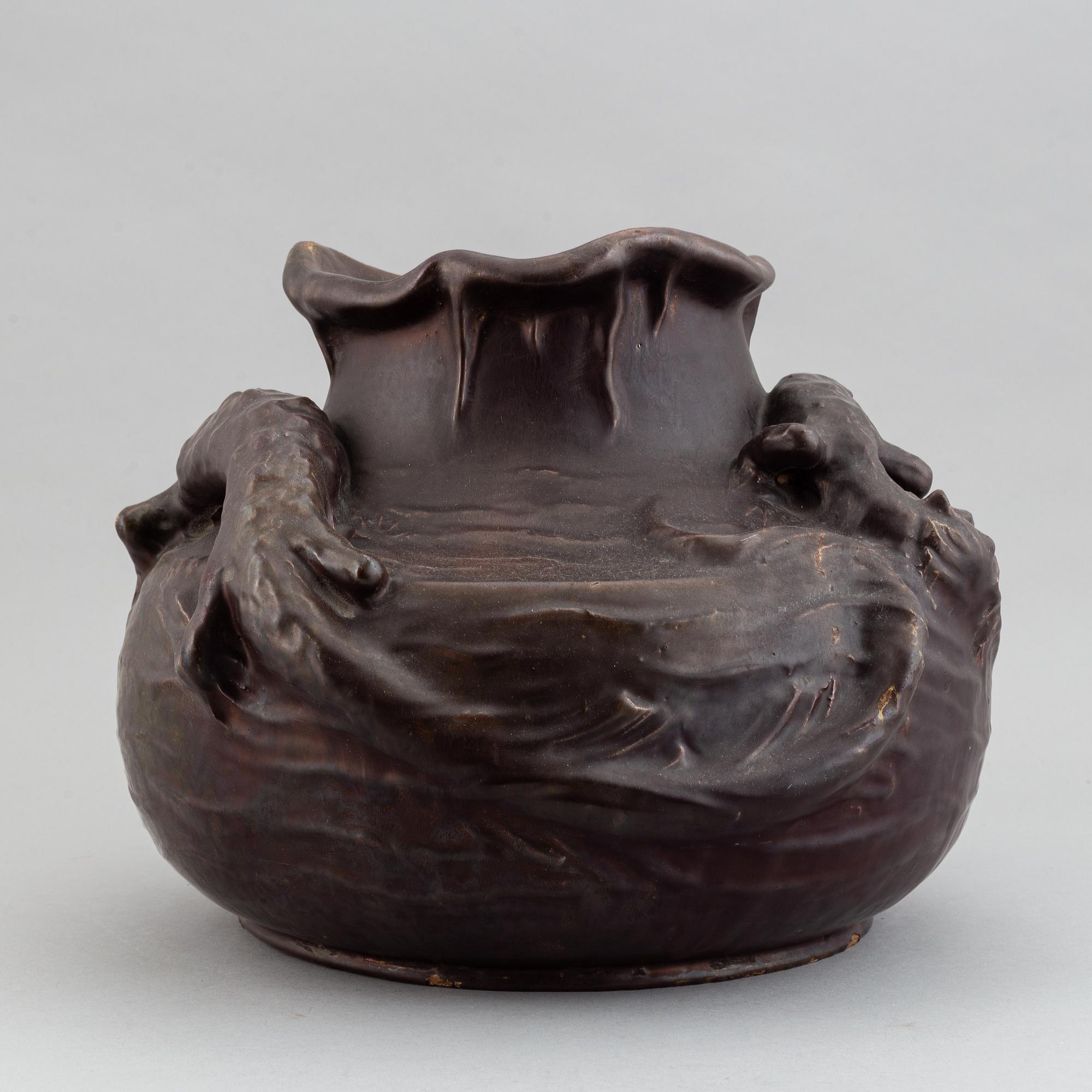 Höganäs, an Art Nouveau glazed ceramic vase, early 20th century. Decor with  lizards.