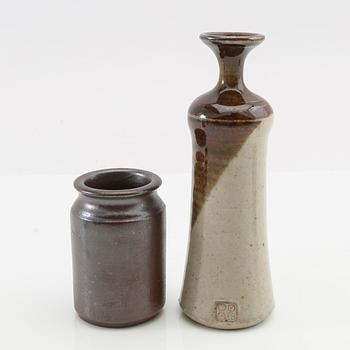 Miniatyrer 11 st bla Gunnar Nylund, Carl Harry Stålhane och John  Andersson keramik och trä.