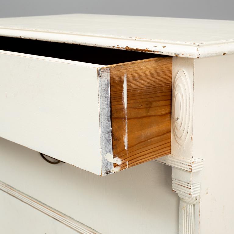 A Jugend chest of drawers, circa 1900.