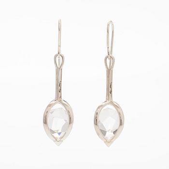 Efva Attling, örhängen, "Captured Harmony", sterling silver och bergkristall.