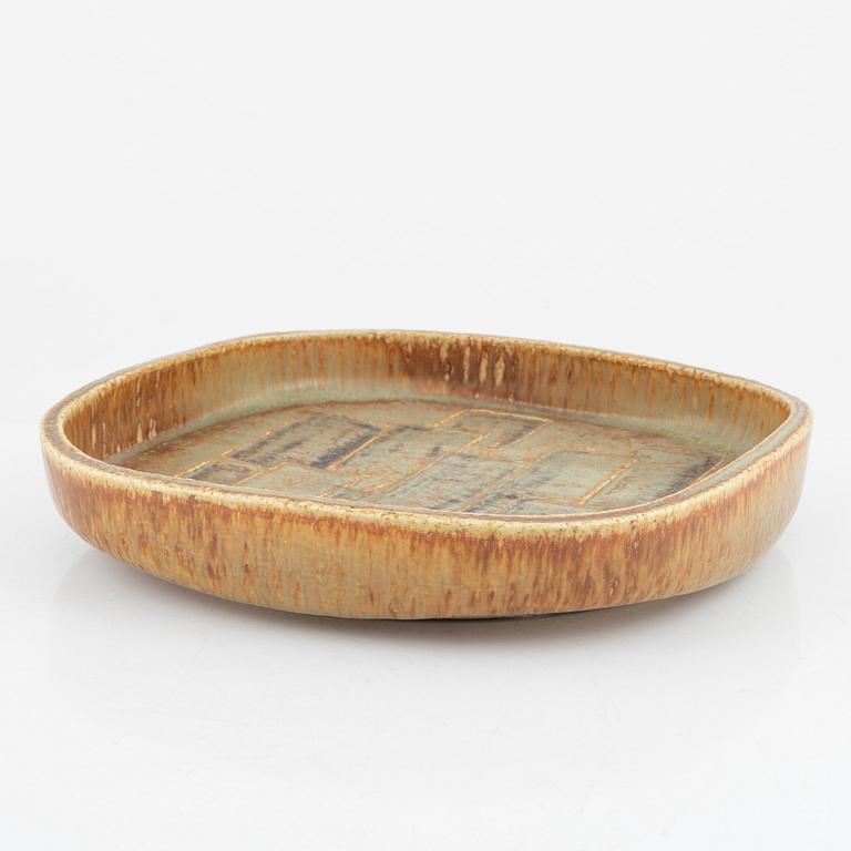 Eva Staehr-Nielsen, a stoneware bowl, Saxbo Stentøj, Denmark, mid 20th century.