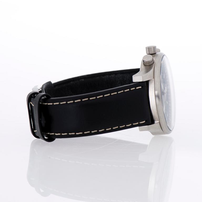 JUNKERS, retrograph G38, rannekello, 42 mm.