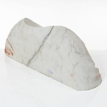 Antique-style bust, Carrara marble, 20th century.