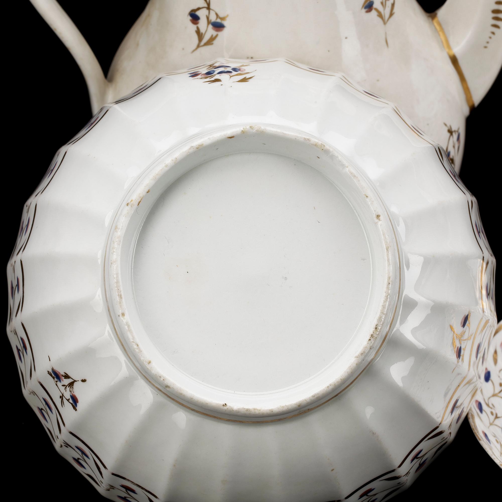 KAFFESERVIS, 25 delar, porslin, 1800-talets första hälft.