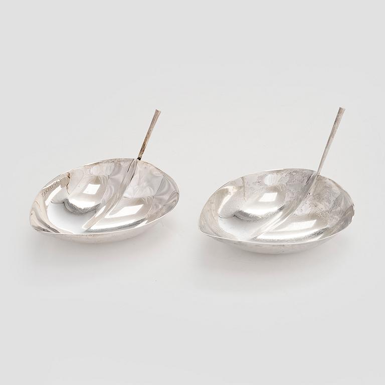 Tapio Wirkkala, two 'TW 4' bowls, Kultakeskus. Hämeenlinna 1955 and 1961.