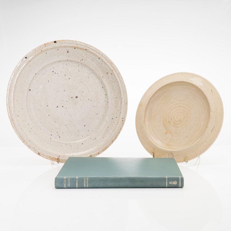 Kyllikki Salmenhaara, two stoneware plates signed KS and a book signed by Kyllikki Salmenhaara.