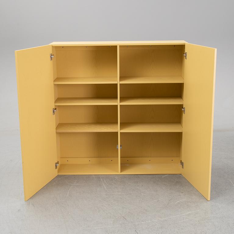 Note Design Studio, specialbeställt väggskåp, Lerch Snickeri & Inredningar.