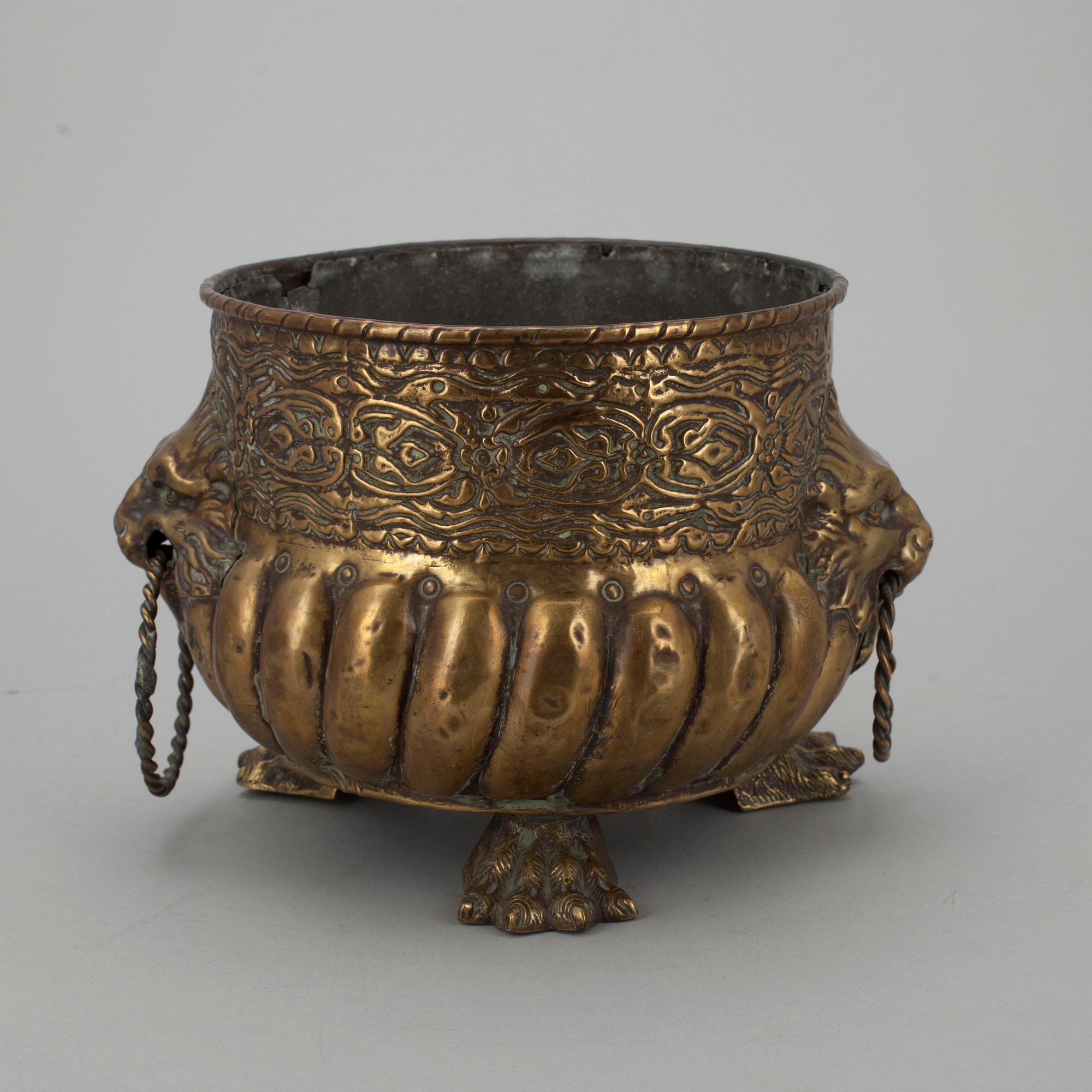 YTTERFODER, mässing, 1800-tal.