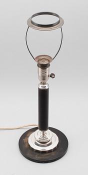 BORDSLAMPA, trä och silver, GAB, 1934.