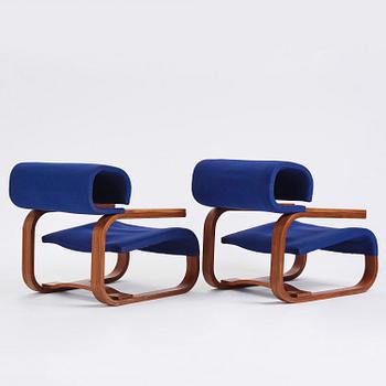 Jan Bocan, a pair of easy chairs, Thonet, executed for the Czechoslovakian Embassy, Stockholm 1972.