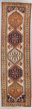 GALLERIMATTA, troligen kaukasisk, old, ca 300 x 72 cm.