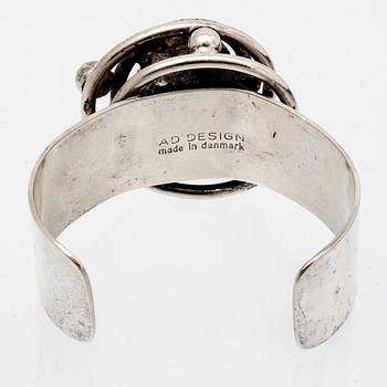 Bangle silver/metal, amethyst crystal.