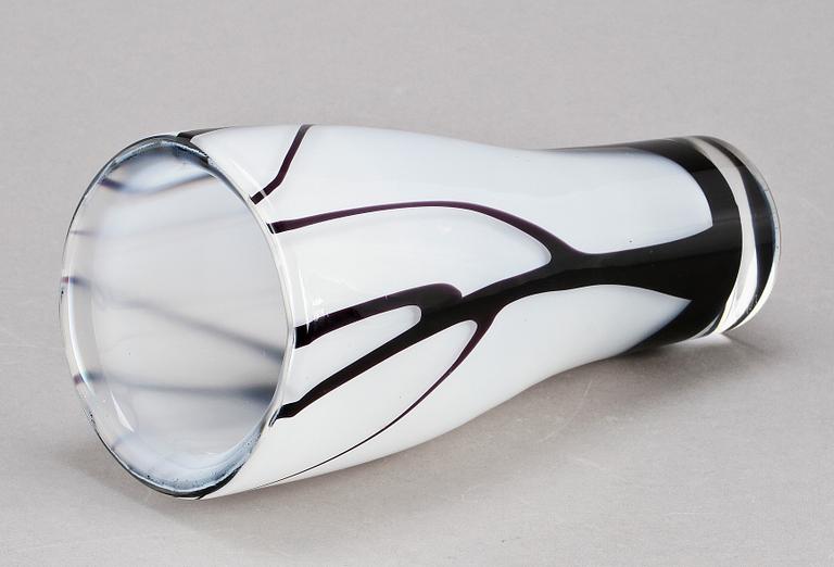 VAS, glas, "Träd i dimma", Vicke Lindstrand, Kosta, tidigt 1950-tal.