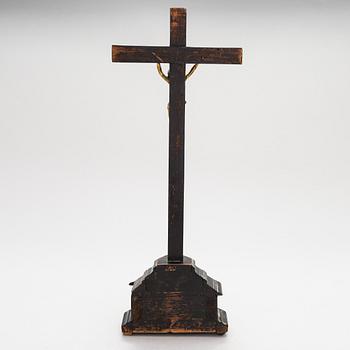 KRUCIFIX, pronssia ja puuta,  todennäköisesti 1700-luku.