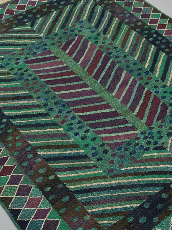 Marianne Richter, A CARPET. "Granen, grön". Tapestry weave. 198 x 155,5  cm. Signed AB MMF MR.