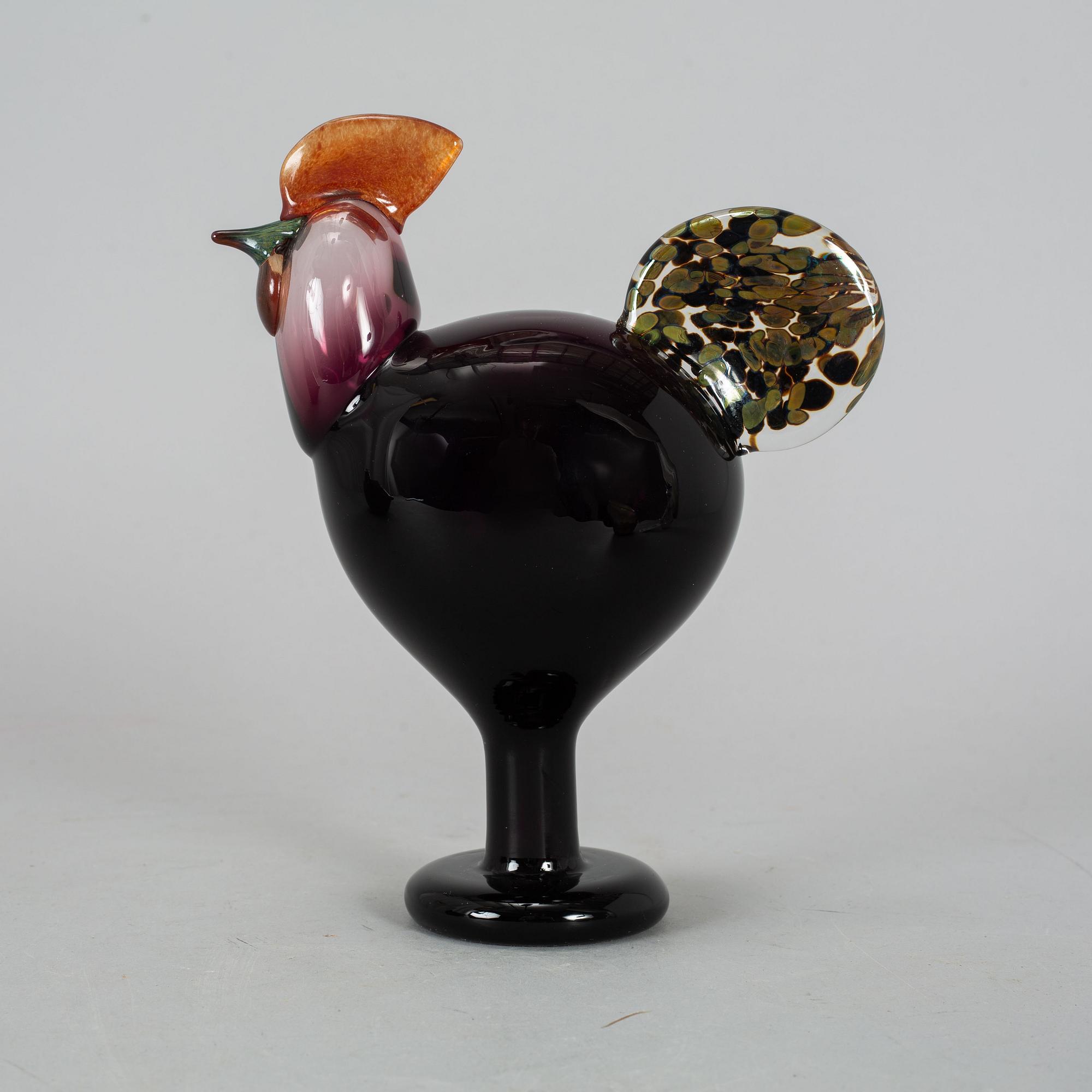 OIVA TOIKKA, skulptur. tupp, Nuutajärvi, Finland 1998.