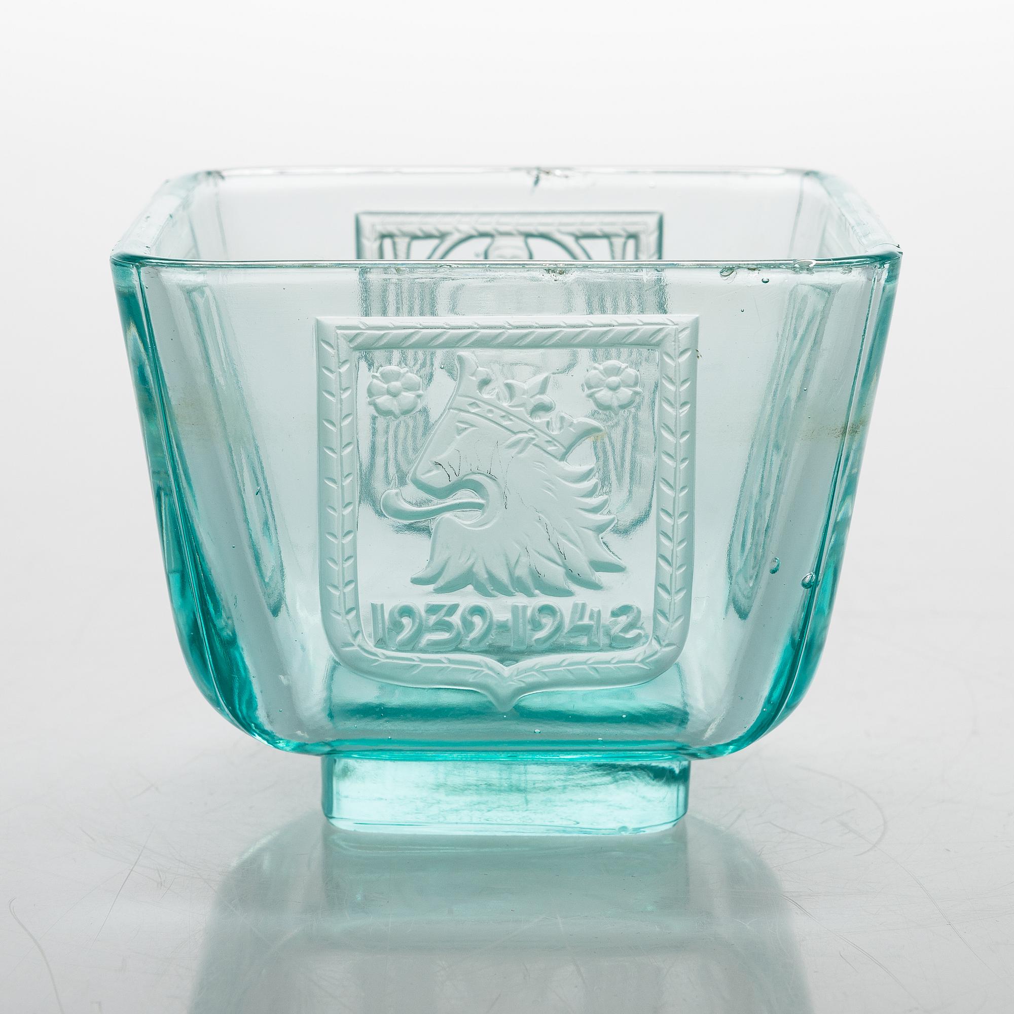 Antti Salmenlinna, malja, "Mottimalja" Riihimäen Lasi Oy 1940-luku.