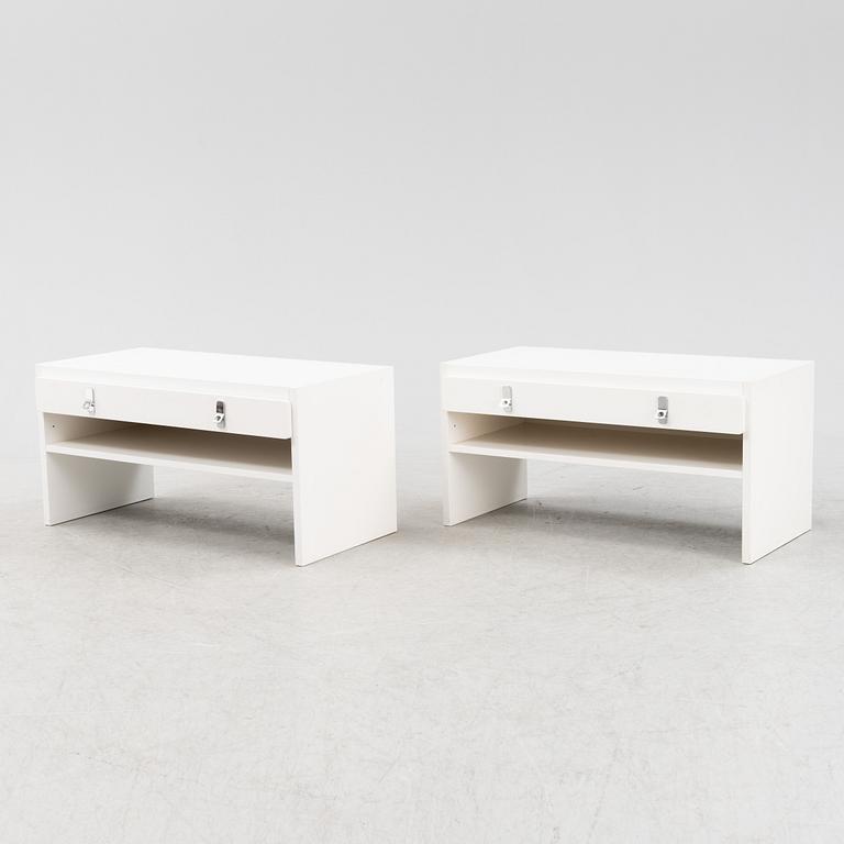 A pair 'Avanti' bedside tables by Antonio Gioia, 1980's.
