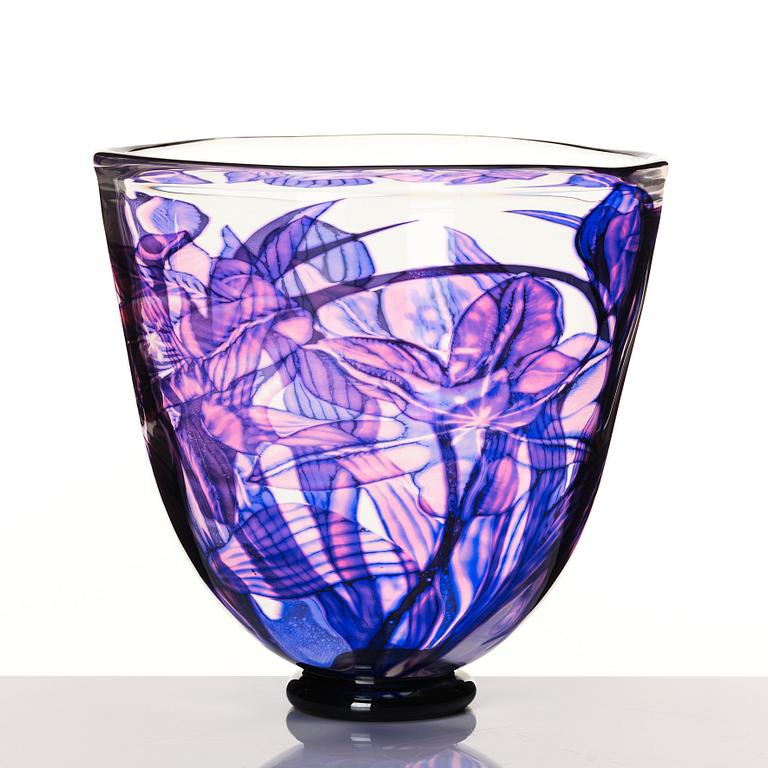 Eva Englund, a 'graal' glass bowl, Orrefors, Sweden 1984.