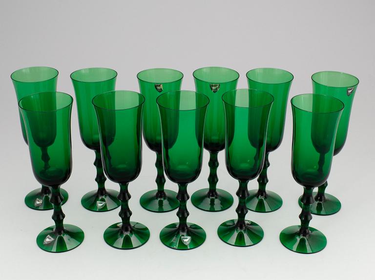 VINGLAS, 11st. "Salut", Simon Gate, Orrefors, 1900-talets andra hälft.