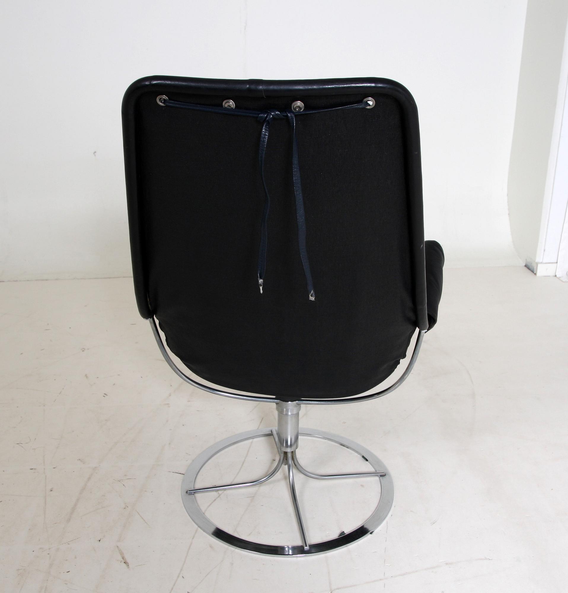 FÅTÖLJ. "Jetson", design Bruno Mathsson.