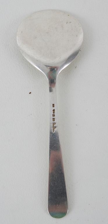 SERVERINGSSPADE. Silver, Wiwen Nilsson 1948.