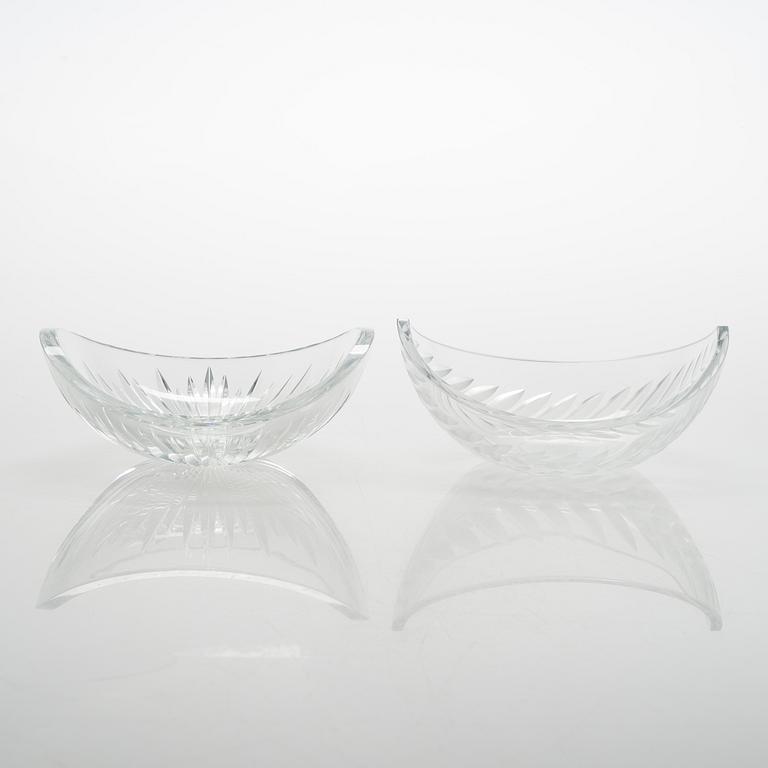 Saara Hopea, a set of five cut crystal vases and bowls, Nuutajärvi 1950s.