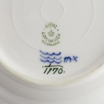 Royal Copenhagen, 14 porcelain soup plates, 'Musselmalet Full Lace', Denmark.