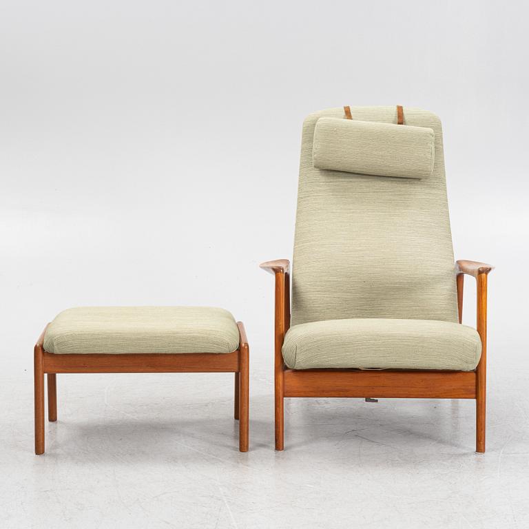 Folke Ohlsson, a 'Duxiesta' armchair with a foot stool, Bra Bohag, Ljungs Industrier, Malmö, 1960's.