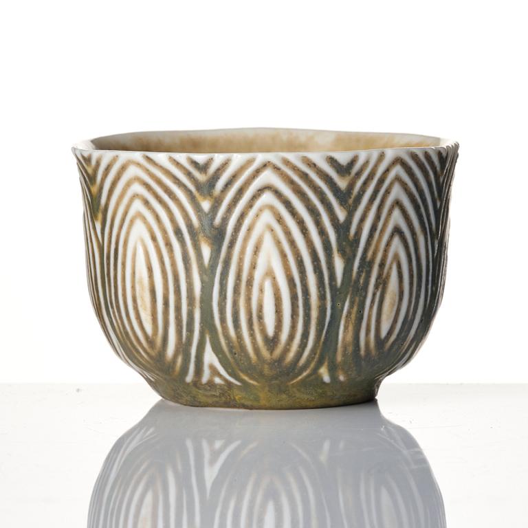 Axel Salto, a stoneware bowl, Royal Copenhagen, Denmark 1961, model 20689.