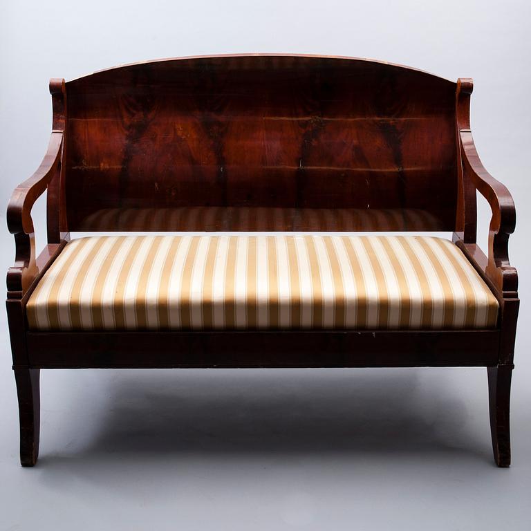 SOFFA, biedermeier, Ryssland 1800-talets mitt.