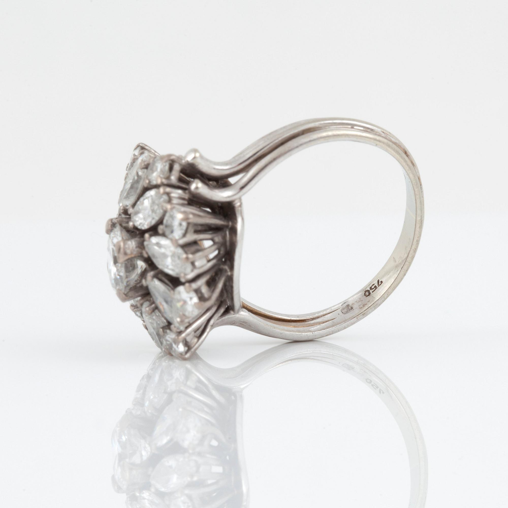 RING med diamanter i karmoseringsmodell, ca 1.80 ct.