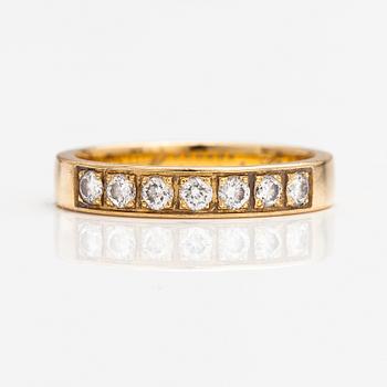 Ring "Aurea", 18K guld, diamanter ca 0.35 ct tot. Kalevala Koru, Helsingfors 2008.