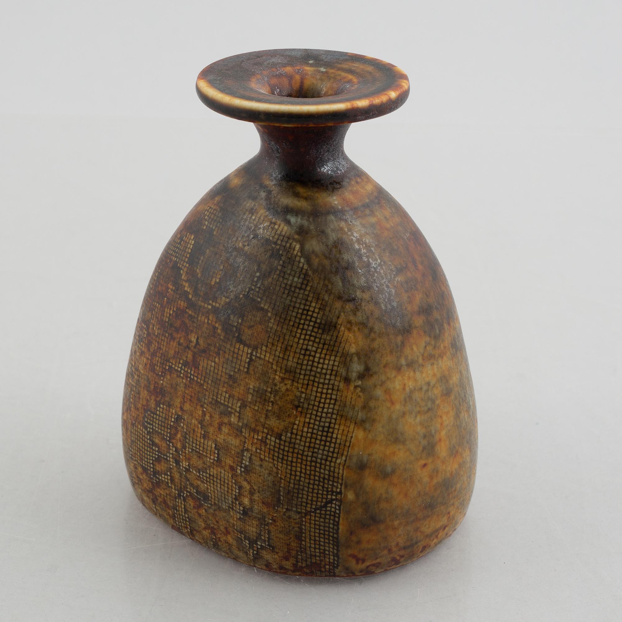 Stig Lindberg, a stoneware vase, Gustavsbergs studio 1975.