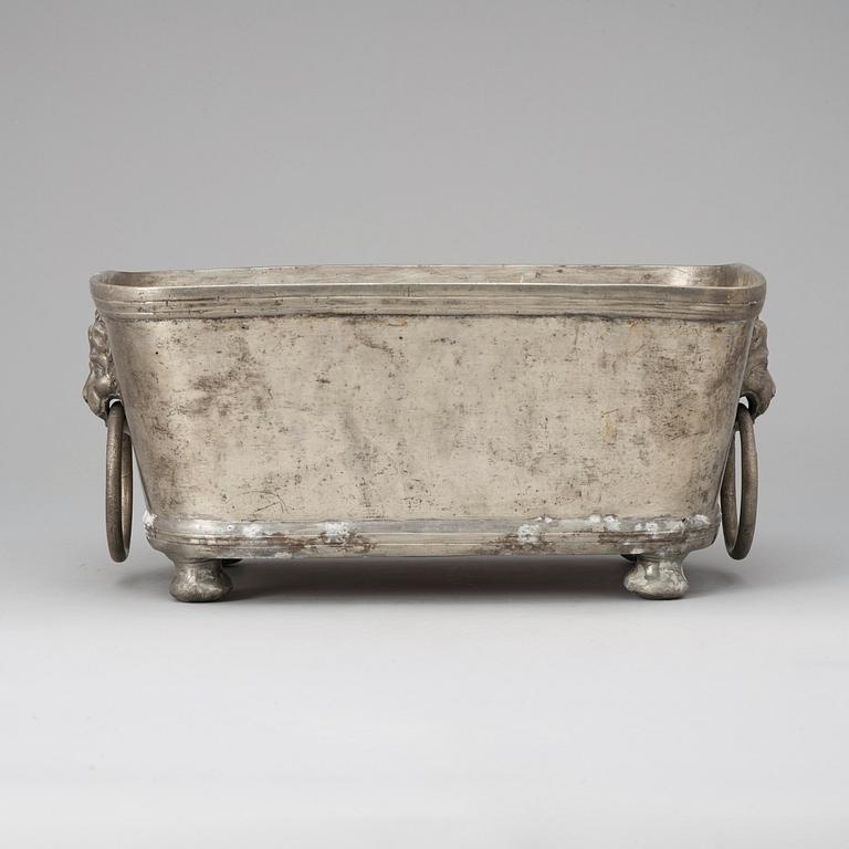 A Swedish pewter cooler by C. Ringeltaube 1773.