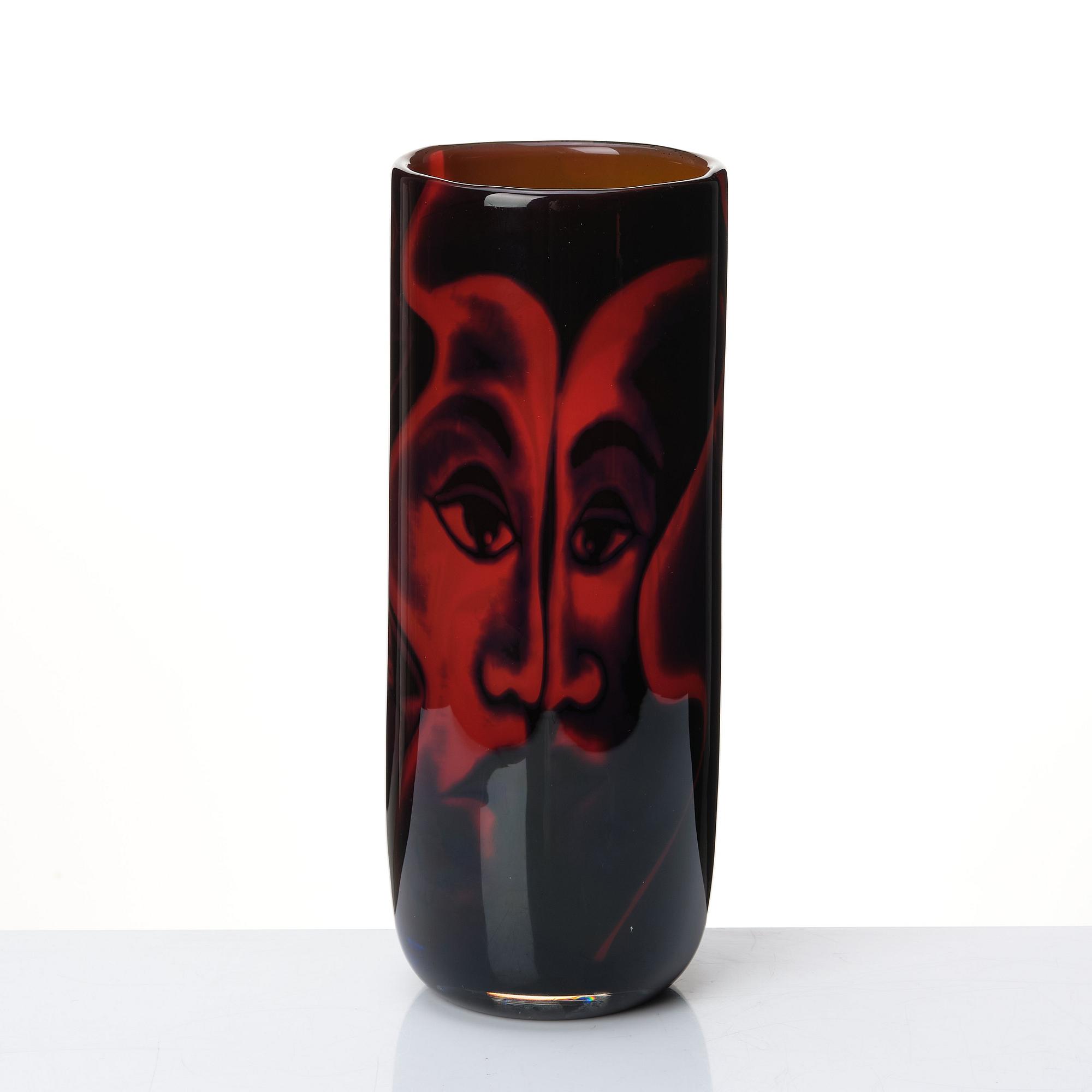 Eva Englund, a 'graal' glass vase, Orrefors 1987.